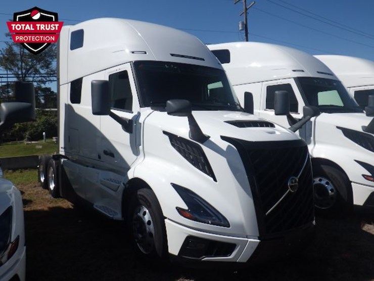 2025-volvo-vnl860-image-3