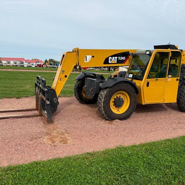 2007 CATERPILLAR TL943