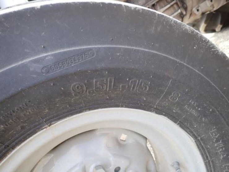 massey-ferguson-255-image-24