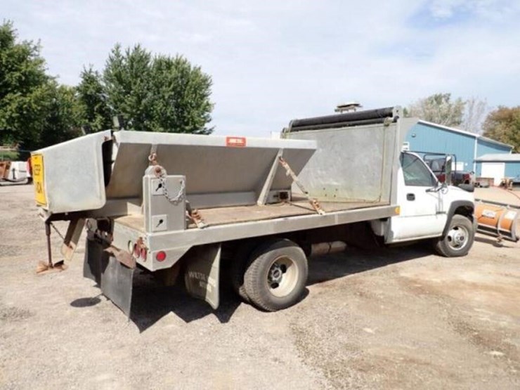 2005-gmc-sierra-3500-image-5