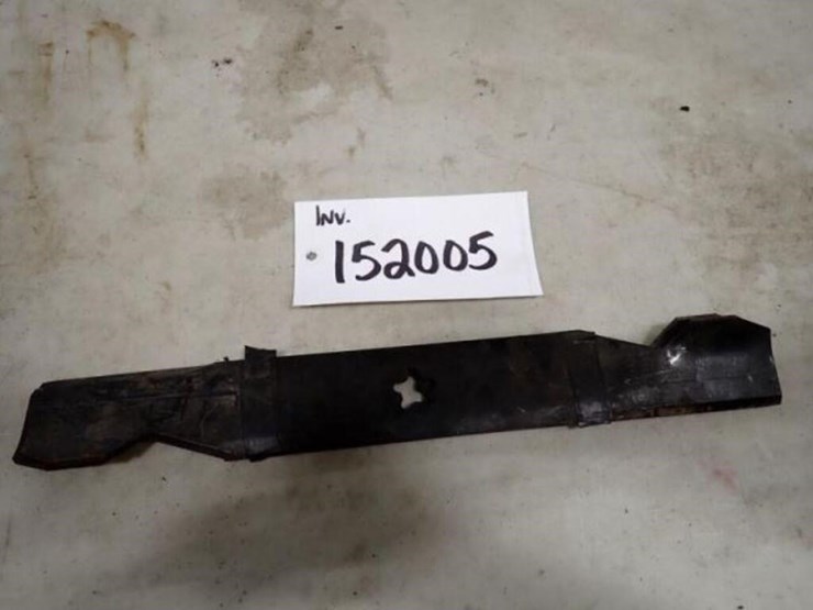 qty-of-2-17.5"-lawn-mower-blades-image-2