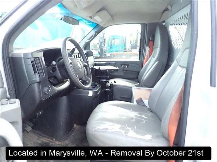 2011-chevrolet-express-2500-image-4