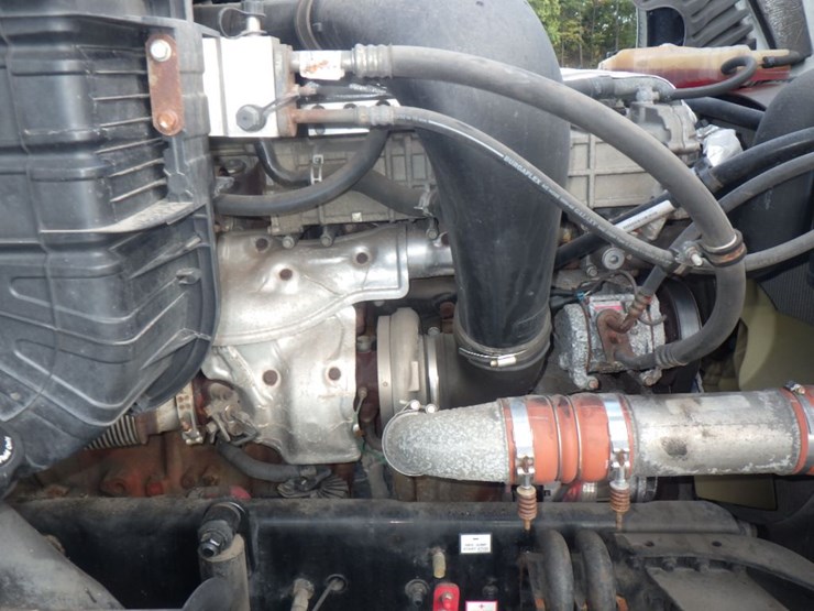 2018-freightliner-cascadia-125-image-23