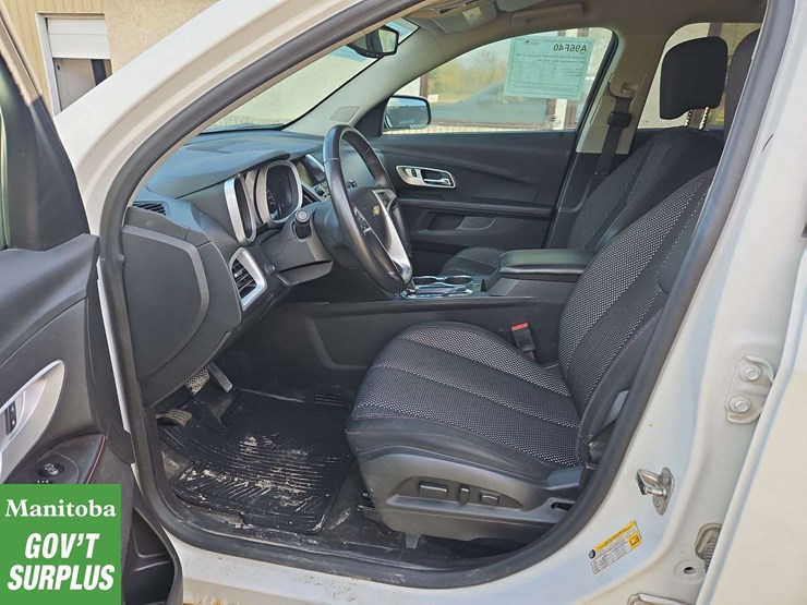 2015-chevrolet-equinox-image-16