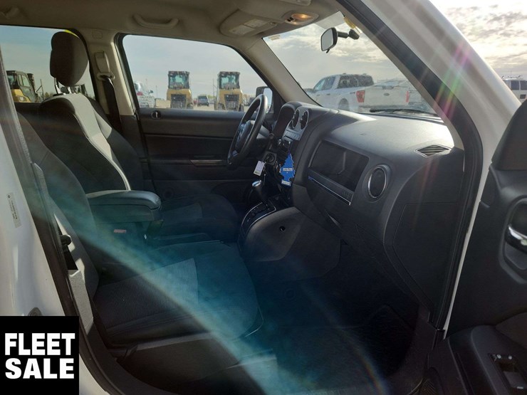 2012-jeep-patriot-image-18
