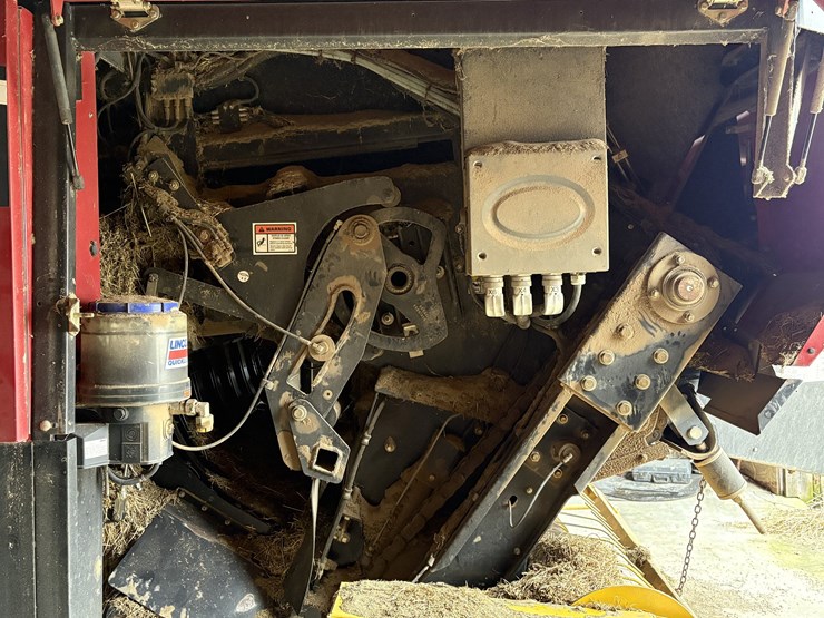2004-new-holland-bb960a-image-18