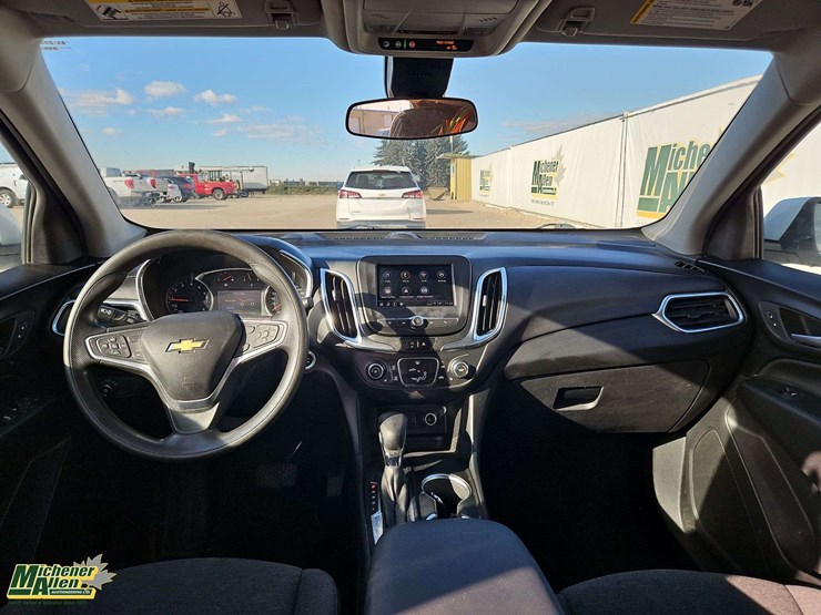 2022-chevrolet-equinox-image-25