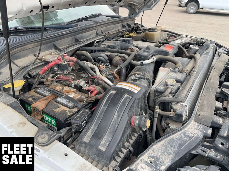 2011-ford-f550-image-23