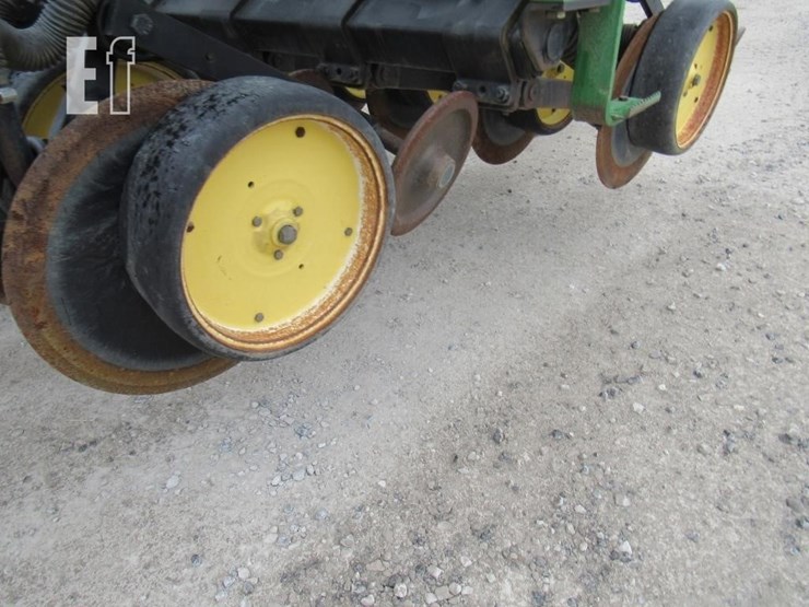1998-john-deere-750-image-11