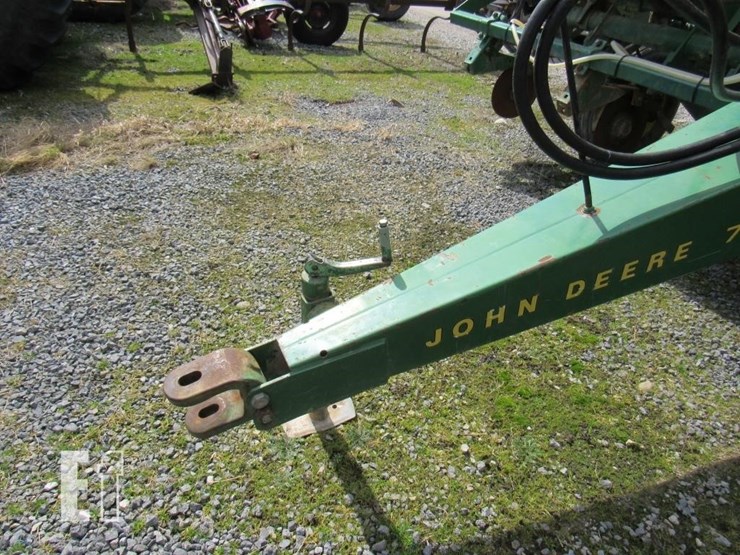 john-deere-7000-image-7