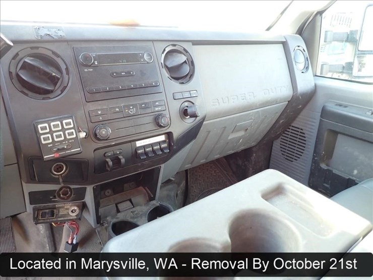 2014-ford-f550-image-25