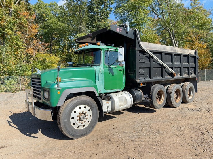 1996-mack-rd688s-image-1