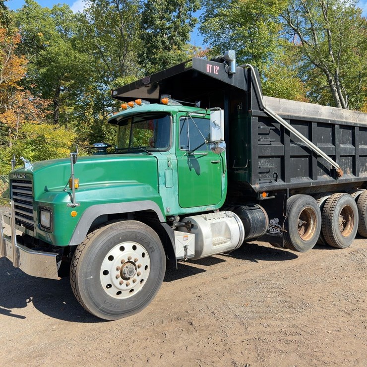 1996 MACK RD688S