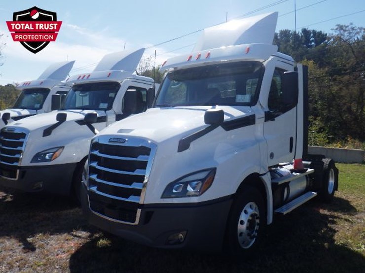 2022-freightliner-cascadia-126-image-1
