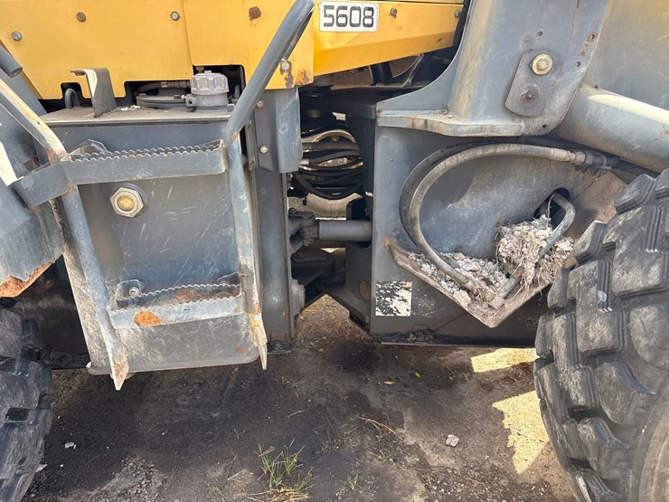 komatsu-wa320-image-35