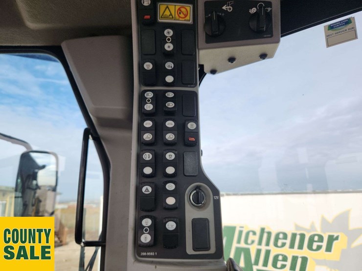 2015-caterpillar-140m-image-13