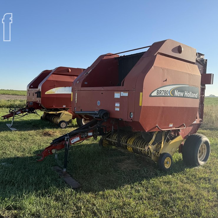 NEW HOLLAND BR7090