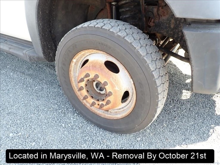 2011-ford-f550-image-31