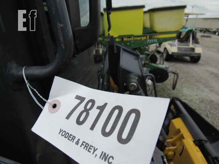 2023-deere-318g-image-19
