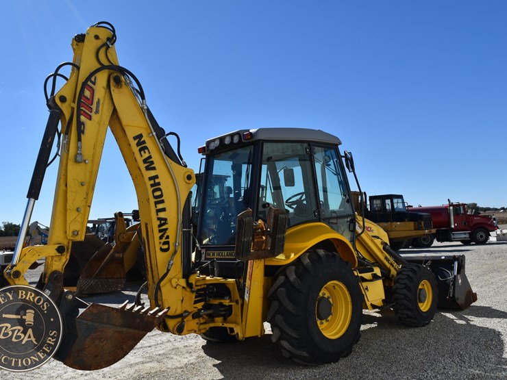 2013-new-holland-b110c-image-20