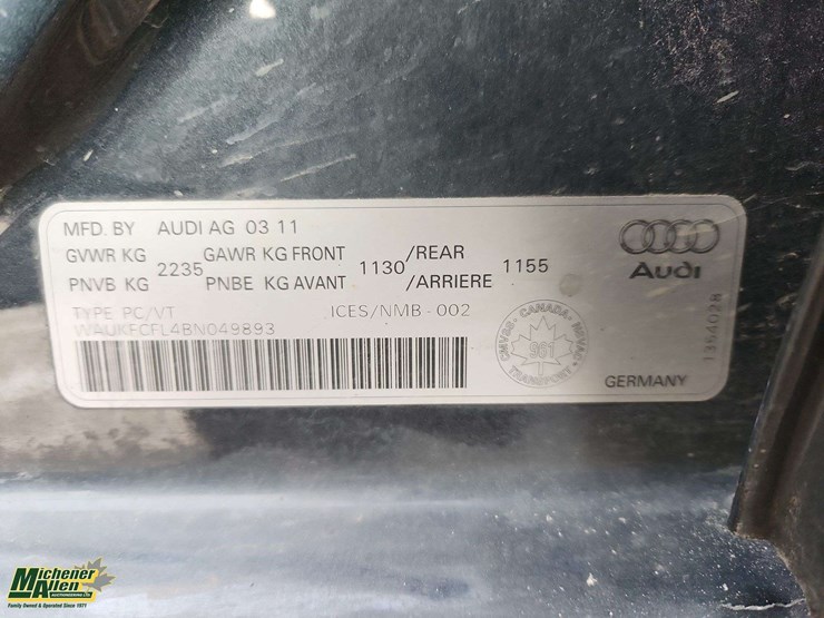 2011-audi-a4-2.0-t-quattro-image-35