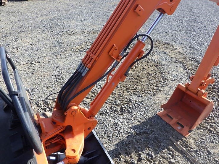 hitachi-ex15-image-21