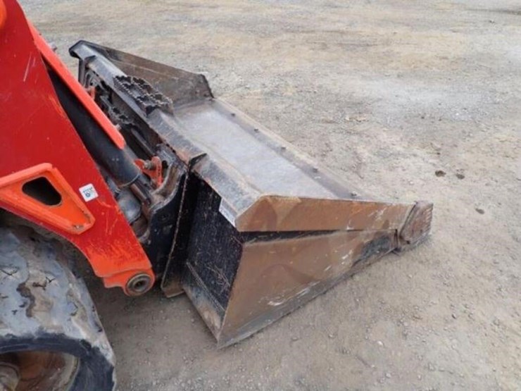 2023-kubota-svl65-2-image-28