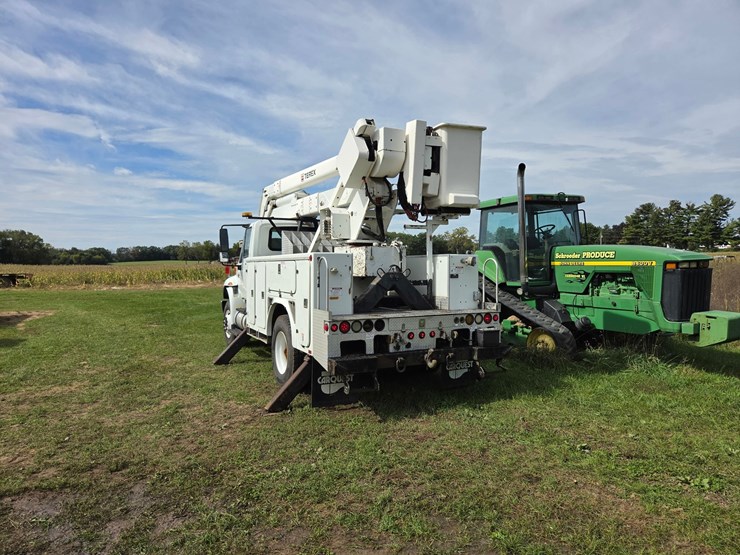 2007-international-durastar-4400-image-5