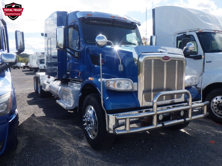 2020-peterbilt-567-image-3
