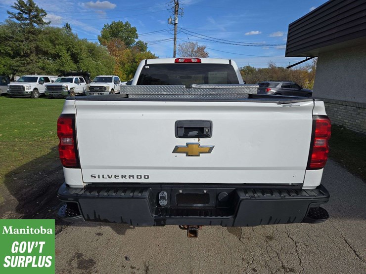 2015-chevrolet-silverado-1500-image-6