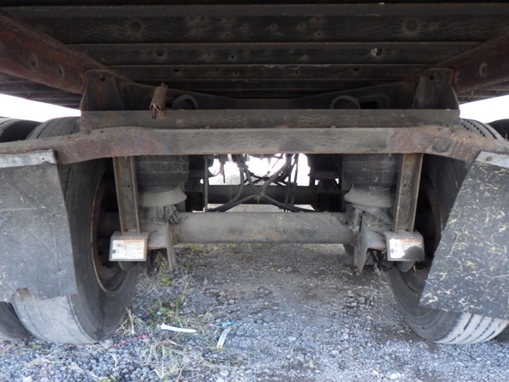 2012-utility-3000r-image-18