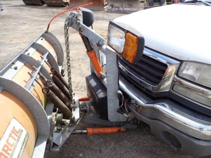 2005-gmc-sierra-3500-image-28