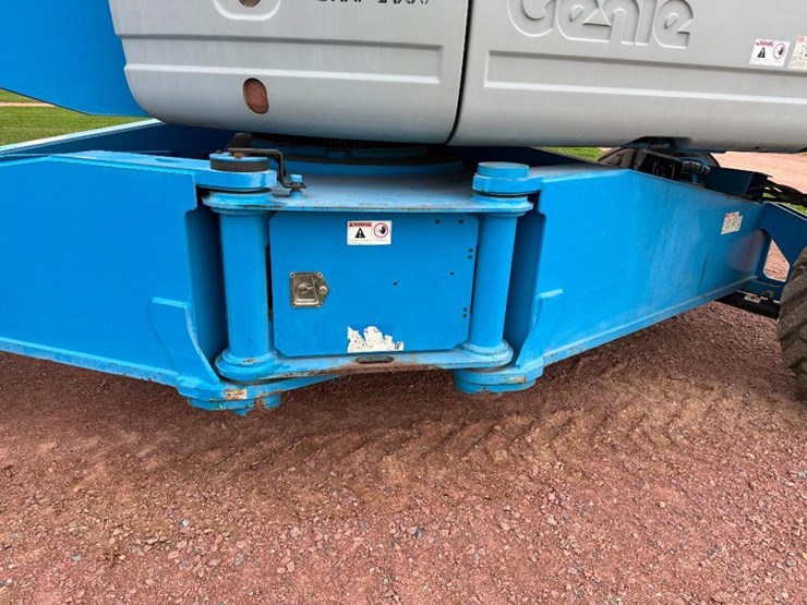 genie-zx135/70-image-15