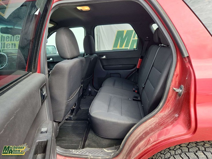 2012-ford-escape-xlt-image-14