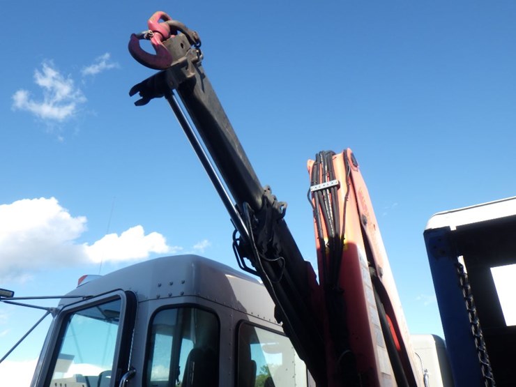 2014-kenworth-t370-image-11