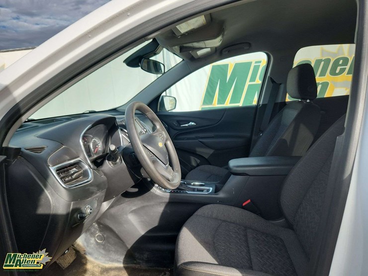 2022-chevrolet-equinox-image-13