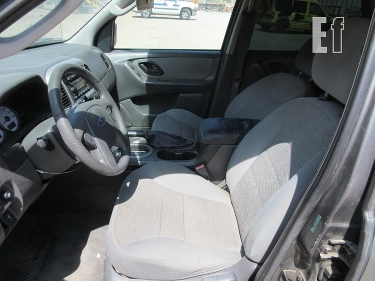 2005-ford-escape-xlt-image-6