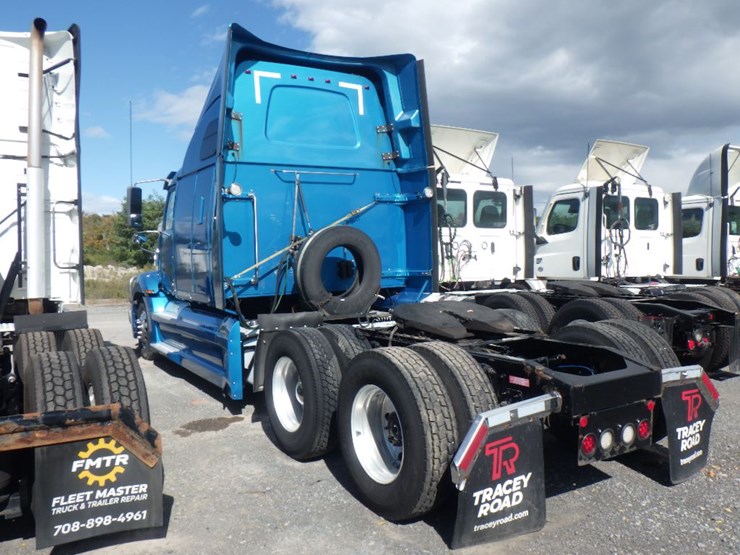 2022-western-star-5700xe-image-13