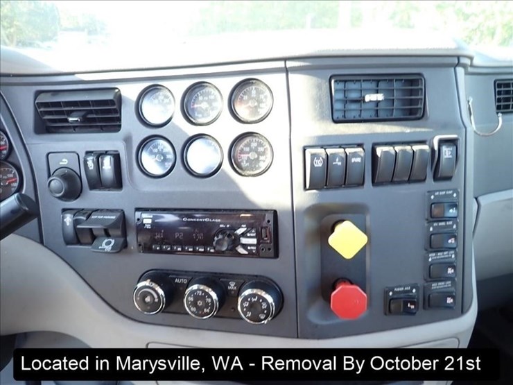 2019-peterbilt-567-image-18