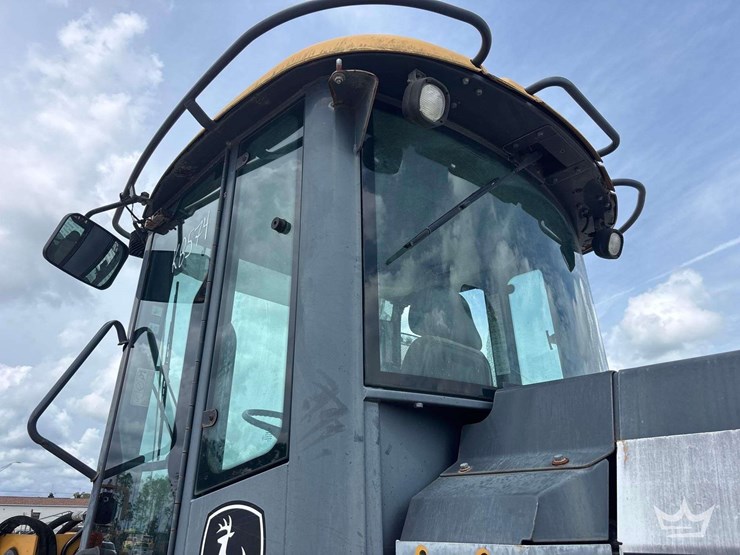 2017-deere-524k-image-13