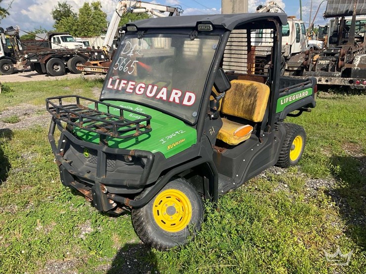 john-deere-gator-image-1