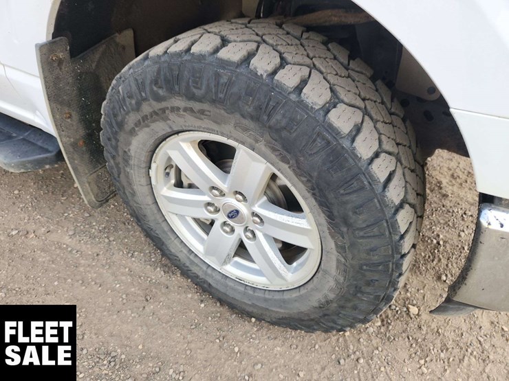 2021-ford-f150-image-32