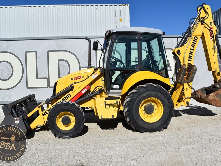 2013-new-holland-b110c-image-15
