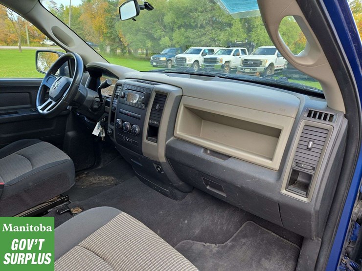 2010-dodge-ram-1500-image-29
