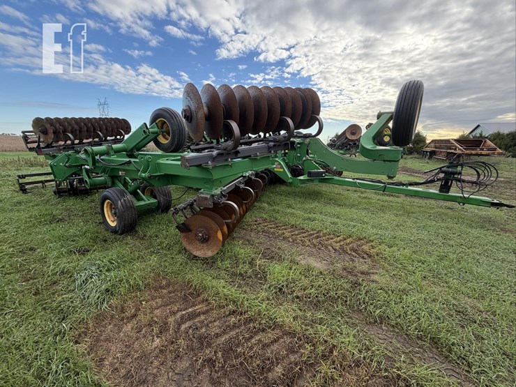 john-deere-2623vt-image-11