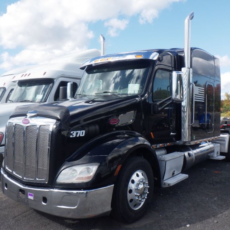 2018 PETERBILT 579