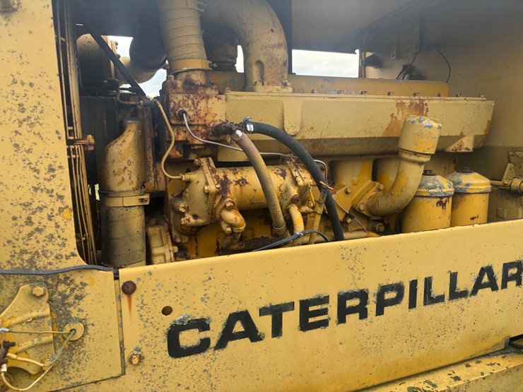 caterpillar-12-image-30