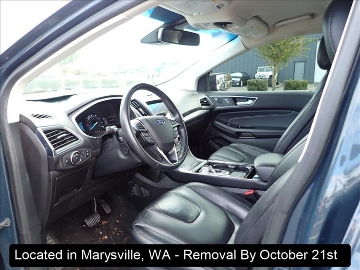 2019-ford-edge-image-14