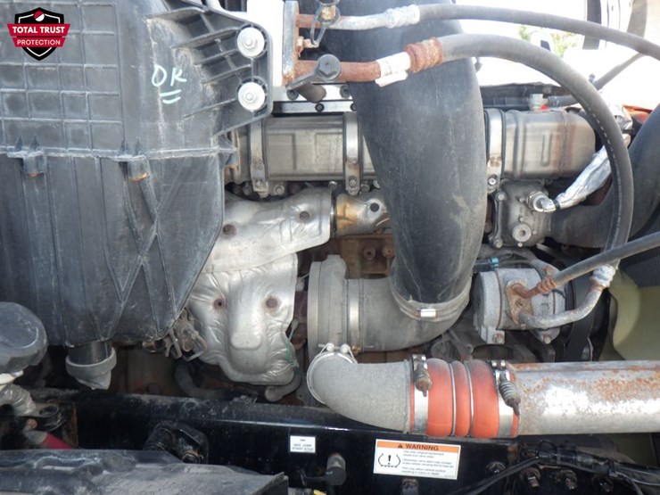 2021-freightliner-cascadia-126-image-22