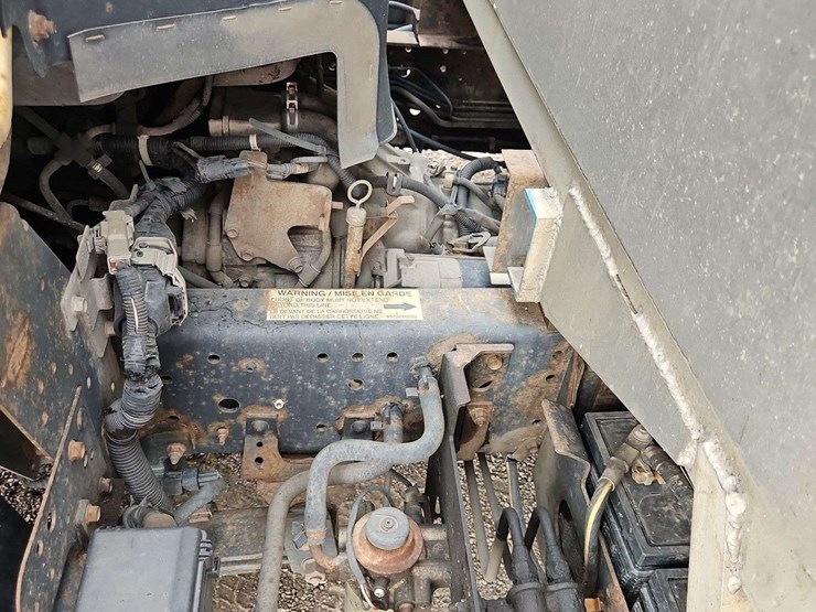 2006-isuzu-npr-image-19